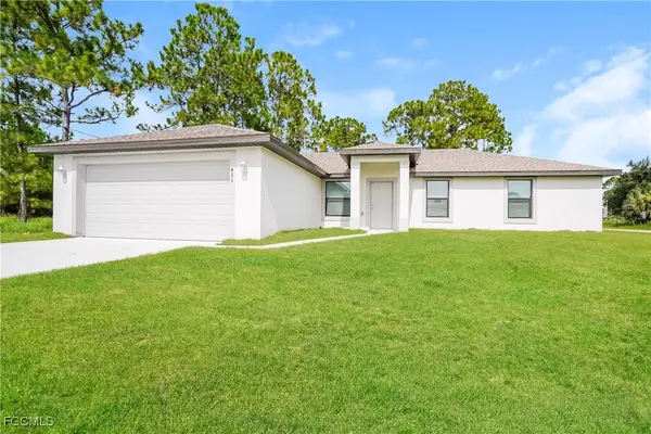 431 Gray Avenue S, Lehigh Acres, FL 33974