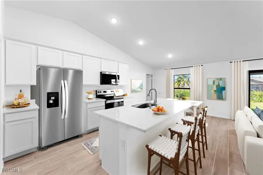 423 NW 9th Street, Cape Coral, FL 33993 - Image #3