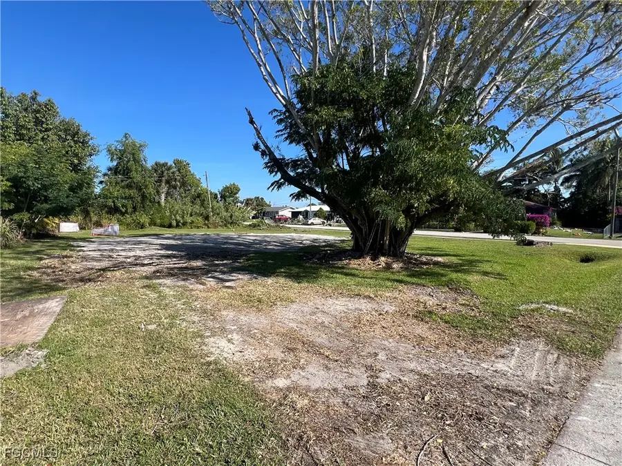 4683 Duera Mae Drive, Fort Myers, FL 33908 - Image #3