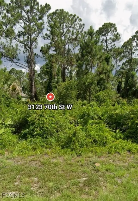 3123 70th Street W, Lehigh Acres, FL 33971