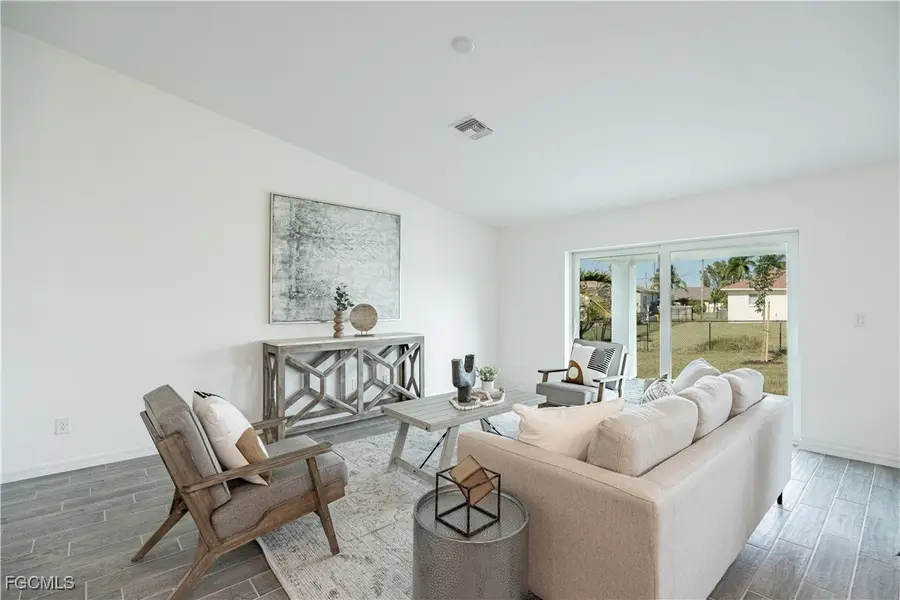 3714 38th Street Sw, Lehigh Acres, FL 33976 - Image #3