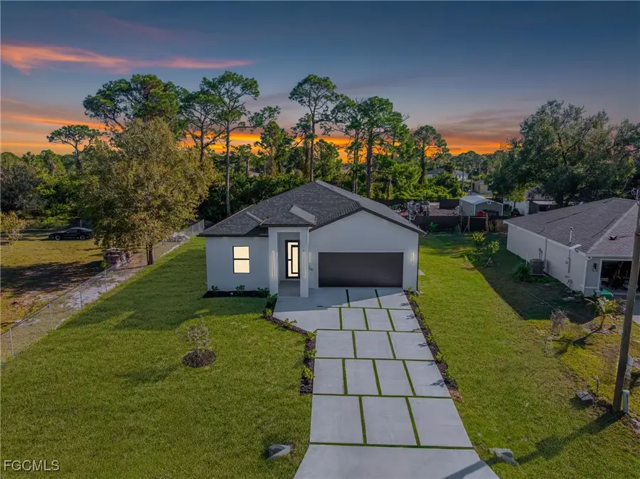 5008 N Obispo Circle, Labelle, FL 33935 - Image #2