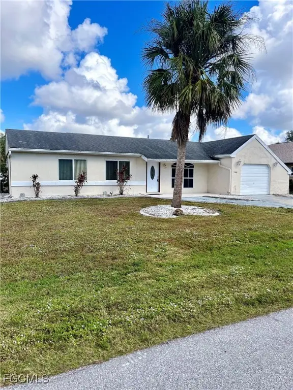 2466 Lakeshore Circle, Port Charlotte, FL 33952