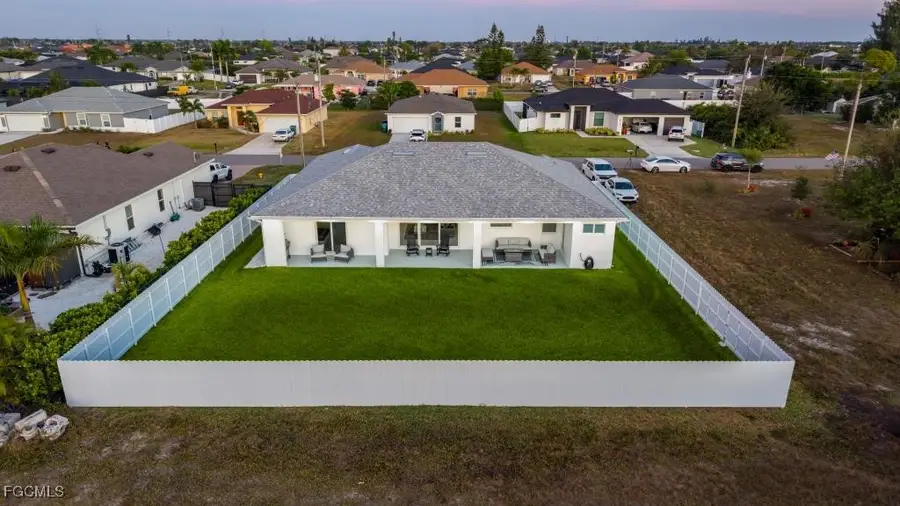 618 NW 7th Place, Cape Coral, FL 33993 - Image #2