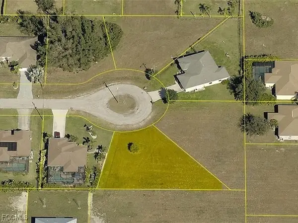 824 NW Embers Terrace, Cape Coral, FL 33993