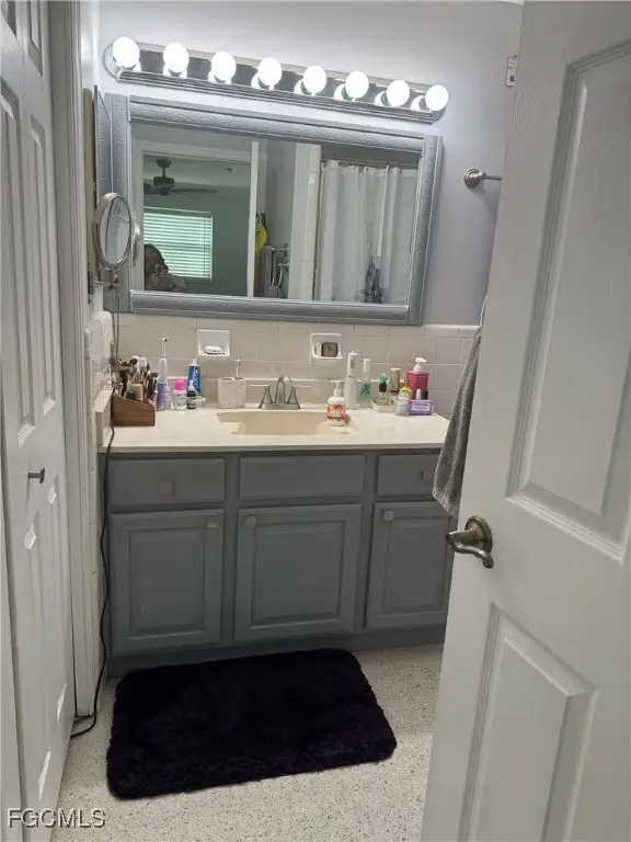 1685 N Hermitage Road, Fort Myers, FL 33919 - Image #2