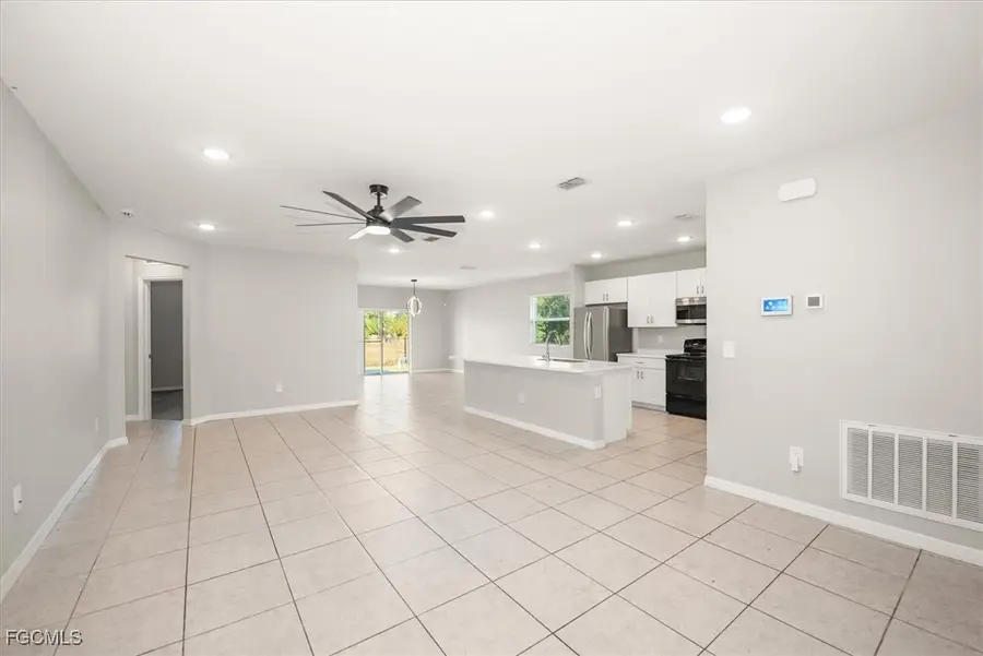 2612 51st Street Sw, Lehigh Acres, FL 33976 - Image #2