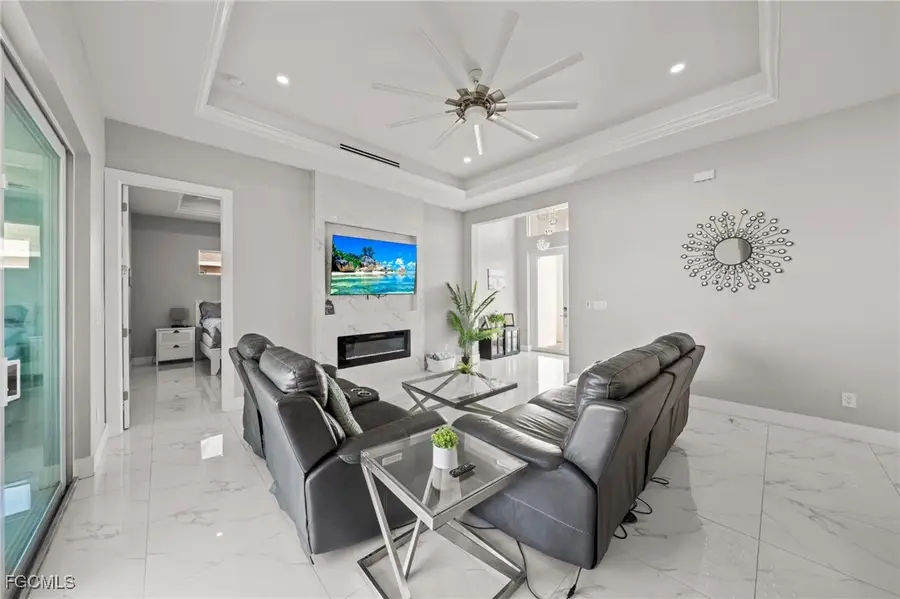 325 Tropicana Parkway E, Cape Coral, FL 33909 - Image #3