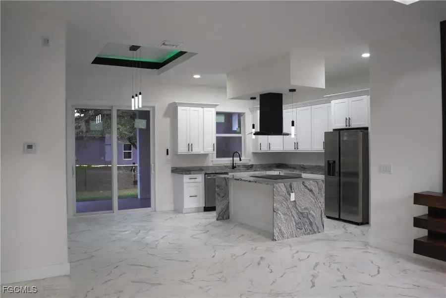 6050 Moss Circle N, Labelle, FL 33935 - Image #2