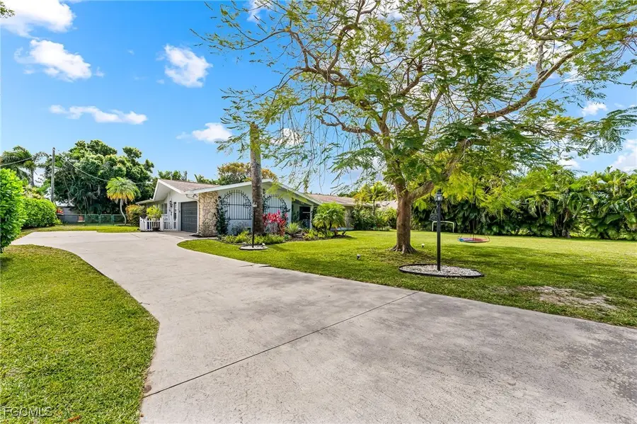 6519 E Town And River Road, Fort Myers, FL 33919 - Image #3