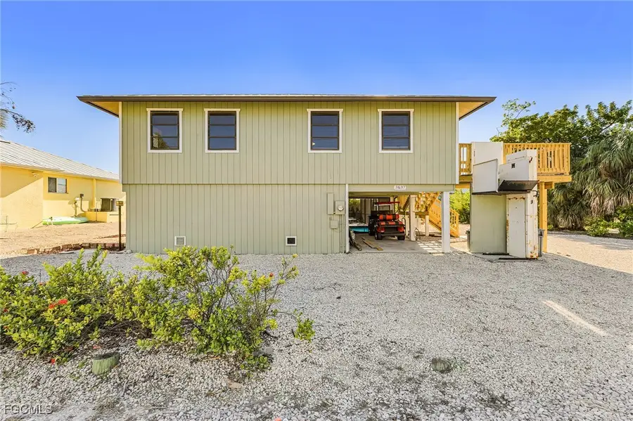 3637 Schooner Lane, Saint James City, FL 33956 - Image #2