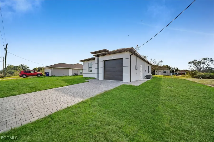 2607 57th Street W, Lehigh Acres, FL 33971 - Image #2