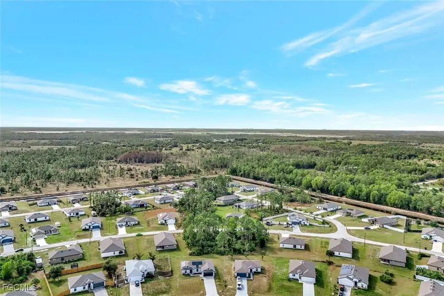 867 Youngreen Drive, Fort Myers, FL 33913 - Image #3