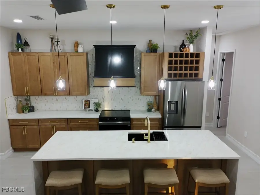 810 Sentinela Boulevard, Lehigh Acres, FL 33974 - Image #2