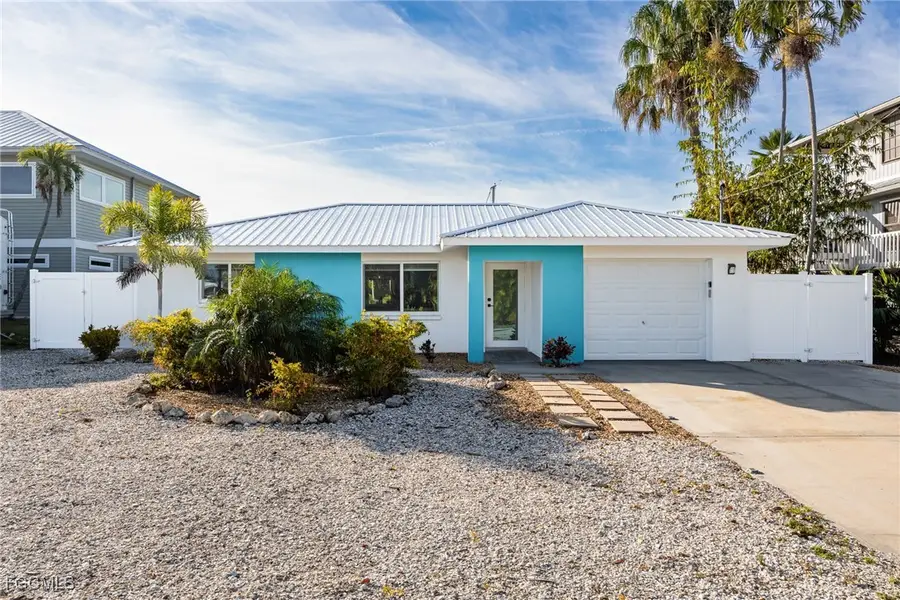 3571 Emerald Avenue, Saint James City, FL 33956 - Image #2