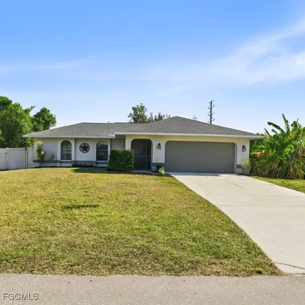 613 SW Santa Barbara Place, Cape Coral, FL 33991