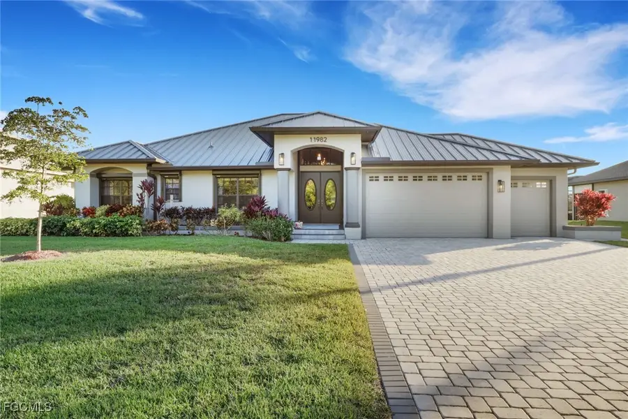 11982 Royal Tee Circle, Cape Coral, FL 33991 - Image #2