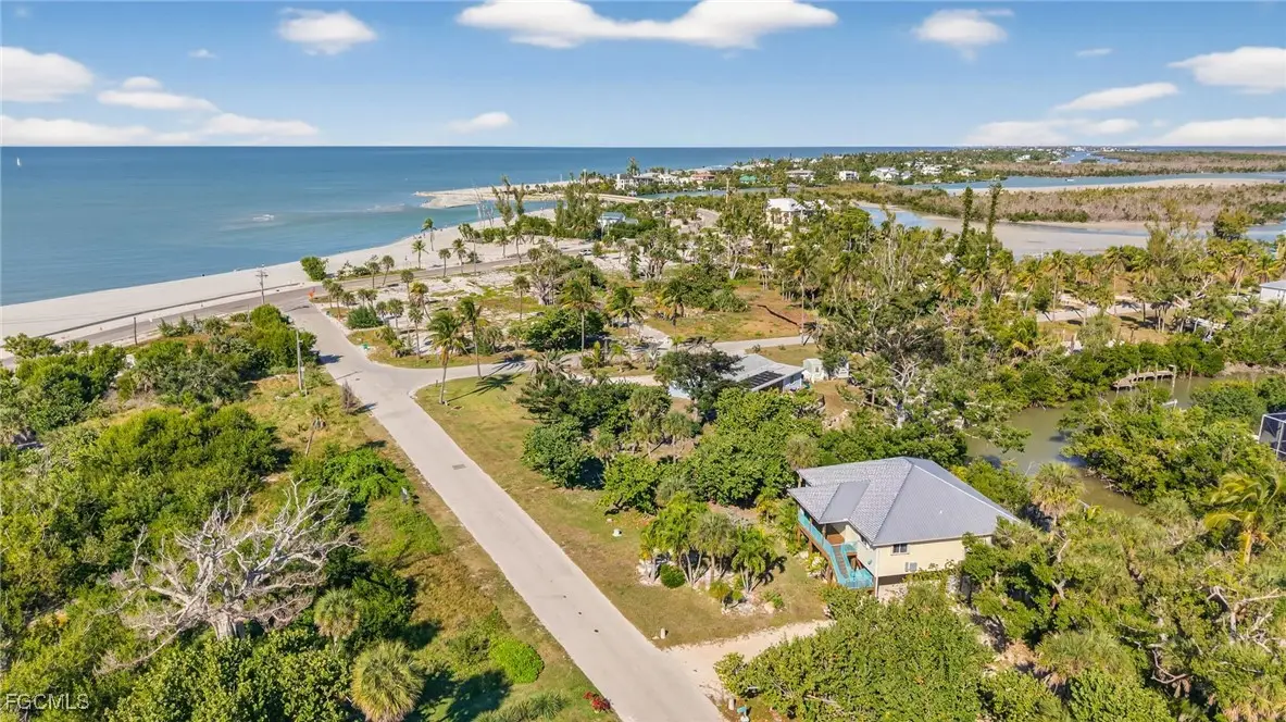 6476 Pine Avenue, Sanibel, FL 33957 - Image #1