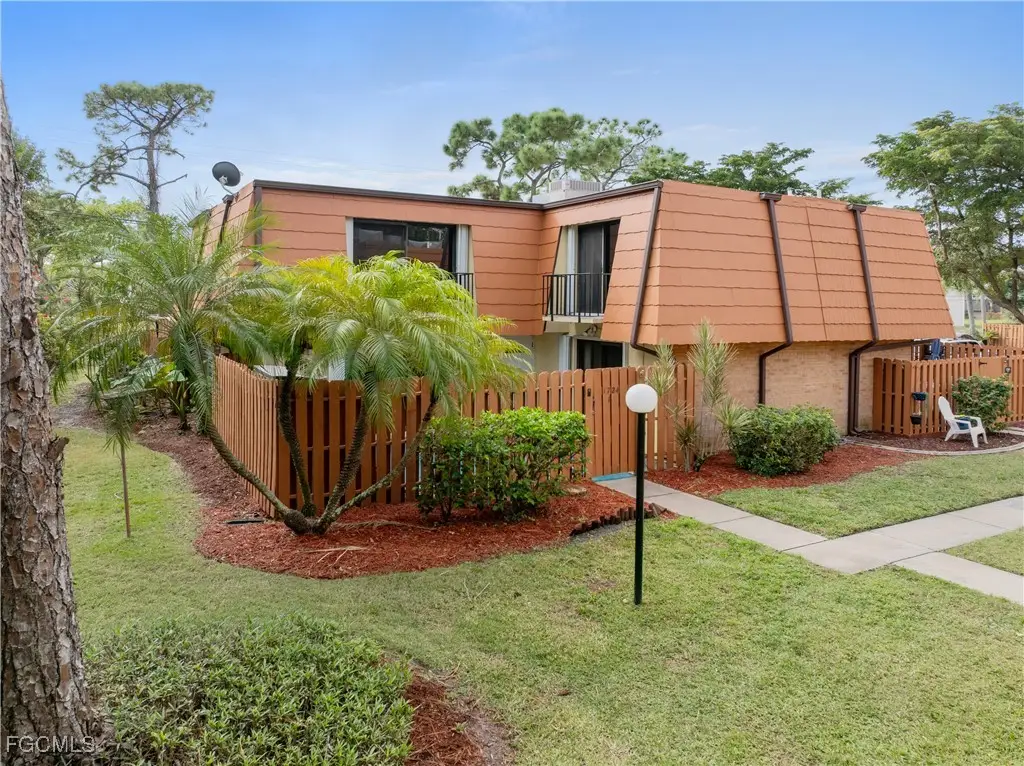 1724 Park Meadows Drive #1, Fort Myers, FL 33907 - Image #1
