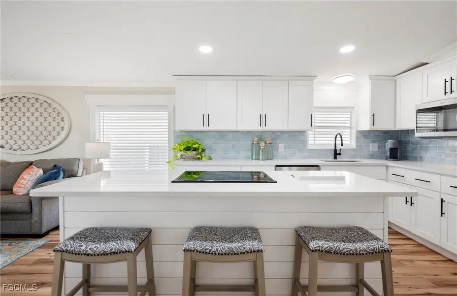 112 Poinsettia Drive, Fort Myers, FL 33905 - Image #2