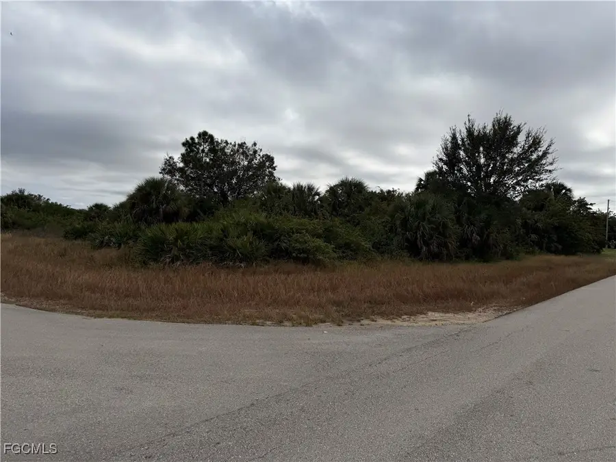 407 Mcarthur Boulevard, Lehigh Acres, FL 33974 - Image #2