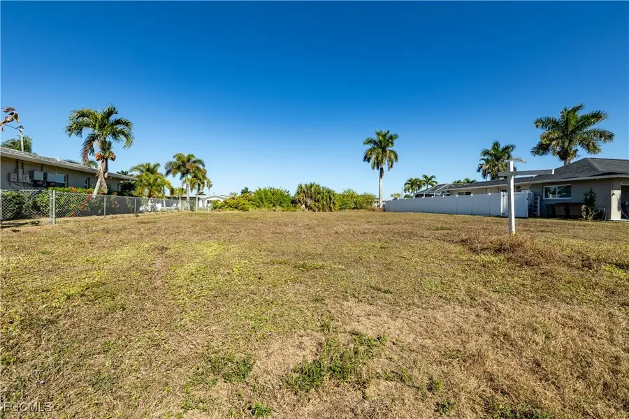 1425 Venetian Court, Cape Coral, FL 33904 - #2