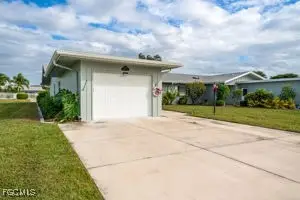 5559 Boynton Lane, Fort Myers, FL 33919 - Image #3