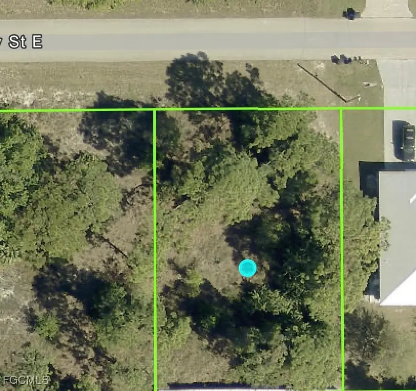 842 Chezy Street E, Lehigh Acres, FL 33974 - Image #1