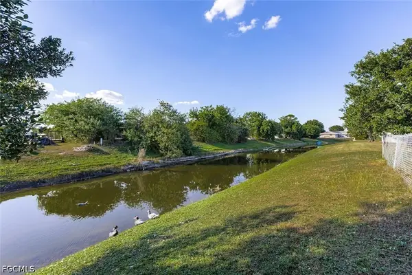 211 S Lake Drive, Lehigh Acres, FL 33936