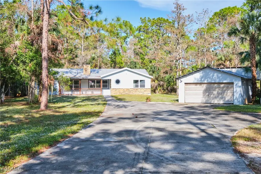 221 18th Avenue Nw, Naples, FL 34120 - Image #3