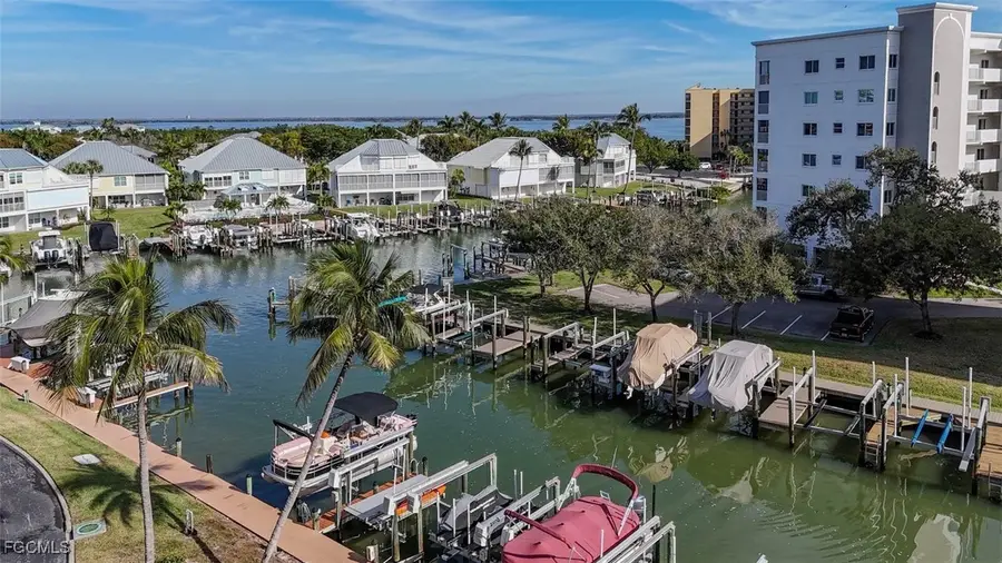 4431 Bay Beach Lane #543, Fort Myers Beach, FL 33931 - Image #2