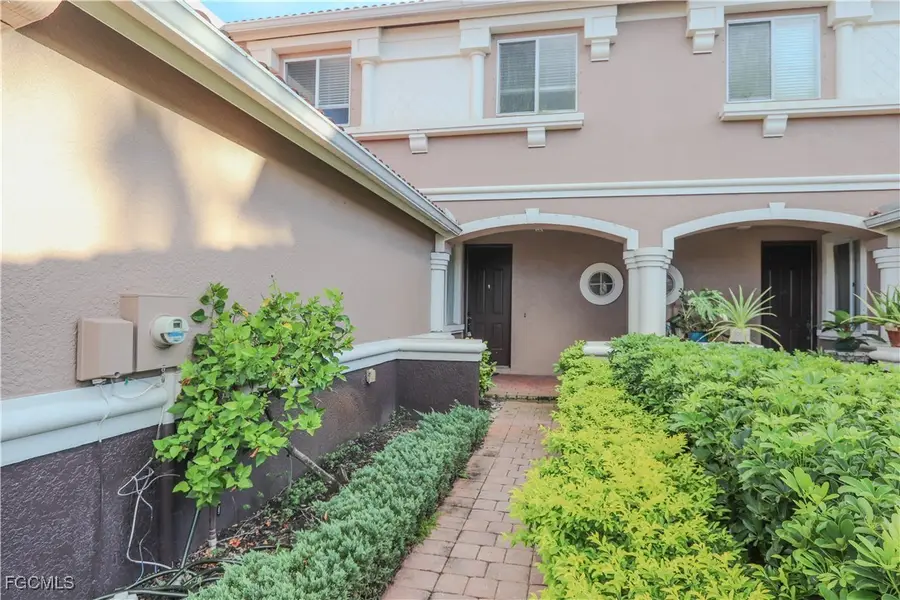 9724 Roundstone Circle, Fort Myers, FL 33967 - Image #2