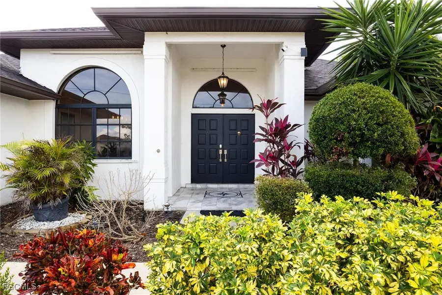 402 SW 28th Street, Cape Coral, FL 33914 - Image #2