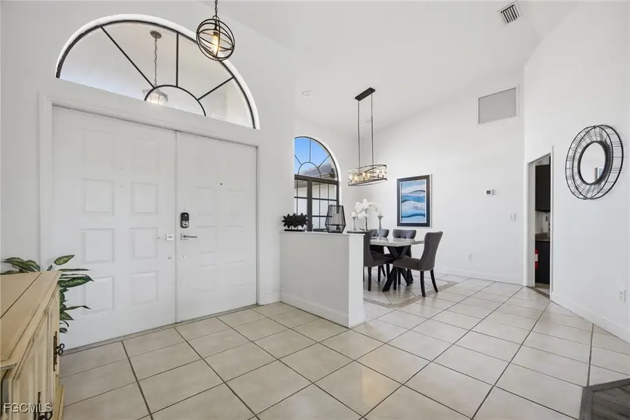 402 SW 28th Street, Cape Coral, FL 33914 - Image #3