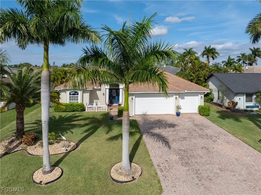 909 SW 22nd Terrace, Cape Coral, FL 33991 - Image #2