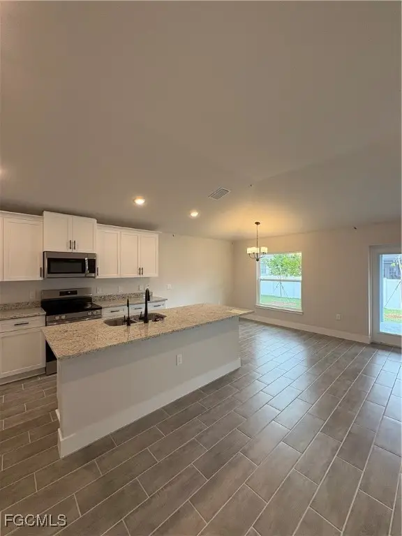 2605 NE 1st Place, Cape Coral, FL 33909 - Image #3