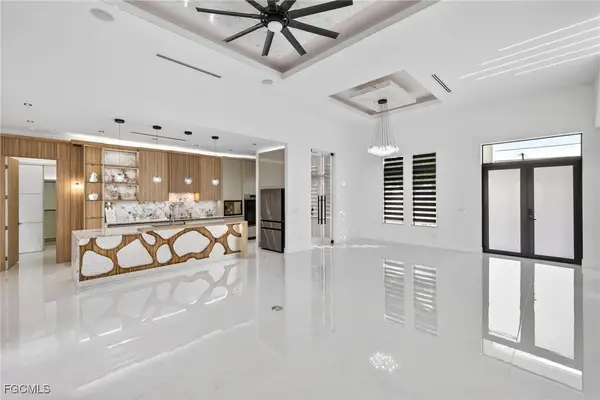 1035 Embers Parkway W, Cape Coral, FL 33993