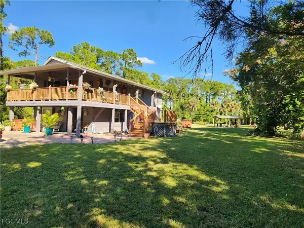 820 3rd Street Sw, Naples, FL 34117