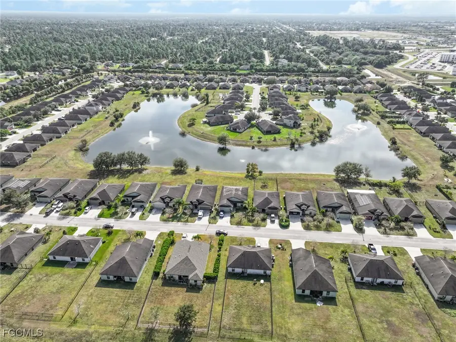 746 Center Lake Street, Lehigh Acres, FL 33974 - Image #2
