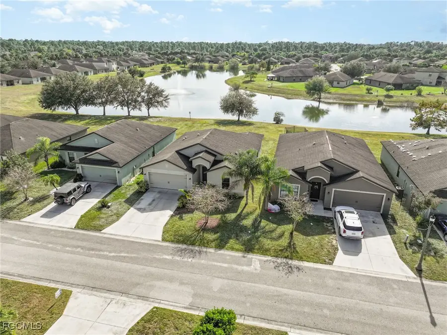 746 Center Lake Street, Lehigh Acres, FL 33974 - Image #3