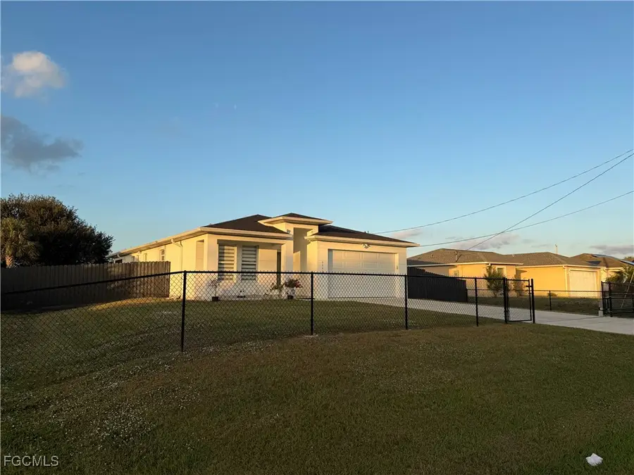 3006 40th Street Sw, Lehigh Acres, FL 33976 - #2