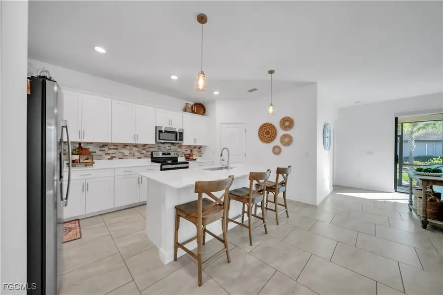 20023 Hartford, Estero, FL 33928 - Image #3