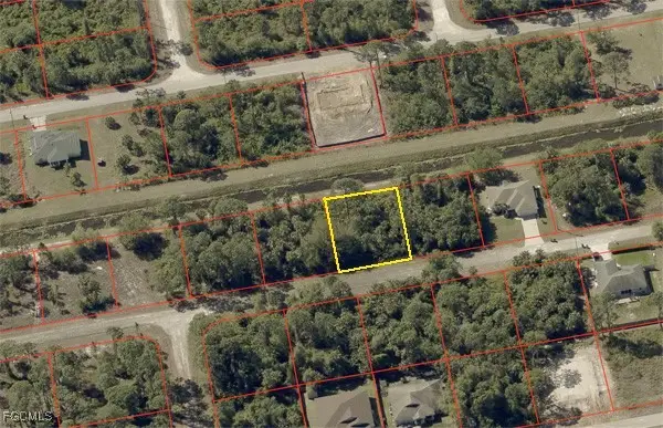 1226 Howell Street E, Lehigh Acres, FL 33974 - Image #3