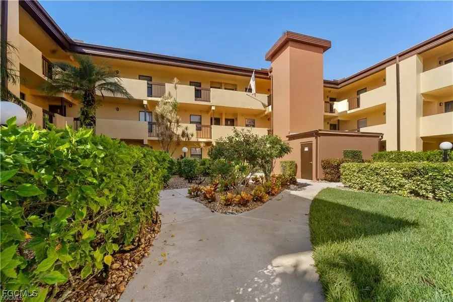 6146 Whiskey Creek Drive #716, Fort Myers, FL 33919 - Image #2