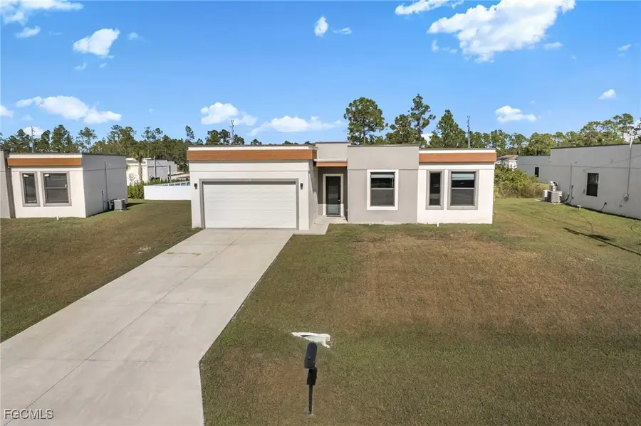 128 Viewpoint Drive, Lehigh Acres, FL 33972 - Image #2