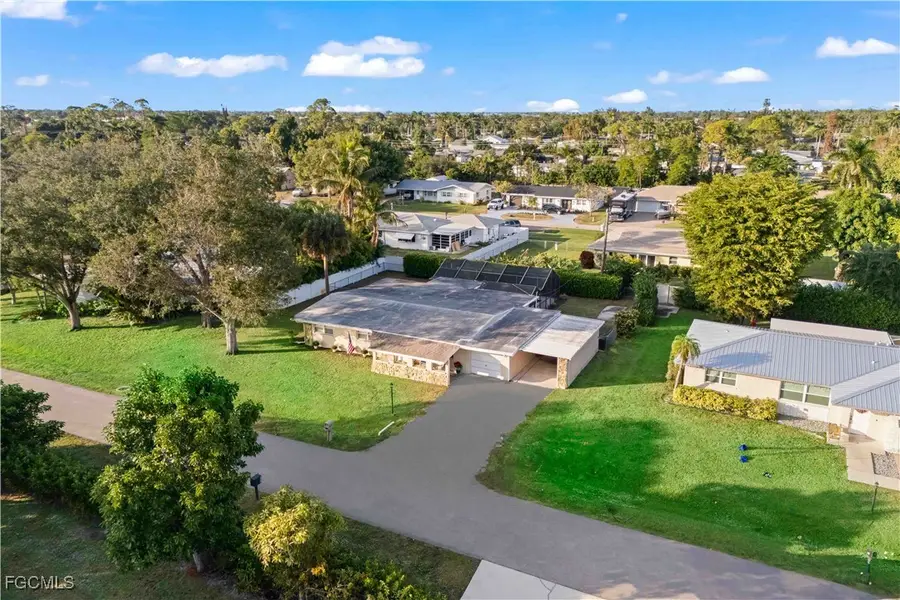 2249 Ephraim Avenue, Fort Myers, FL 33907 - Image #2