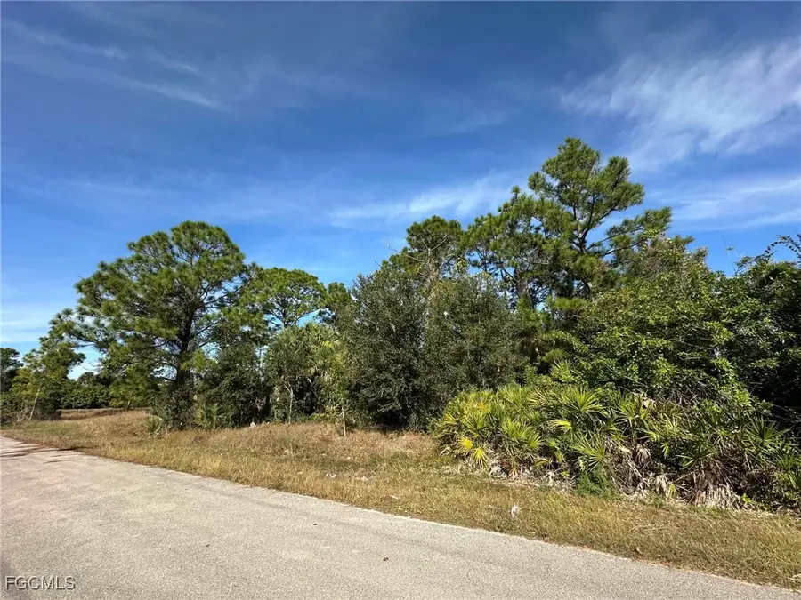 3418 39th Street Sw, Lehigh Acres, FL 33976 - Image #2