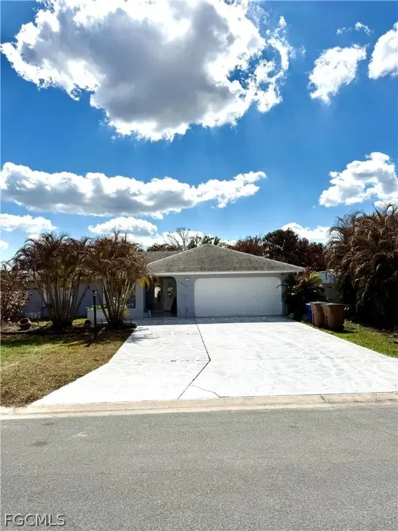 1410 Caywood Circle S, Lehigh Acres, FL 33936