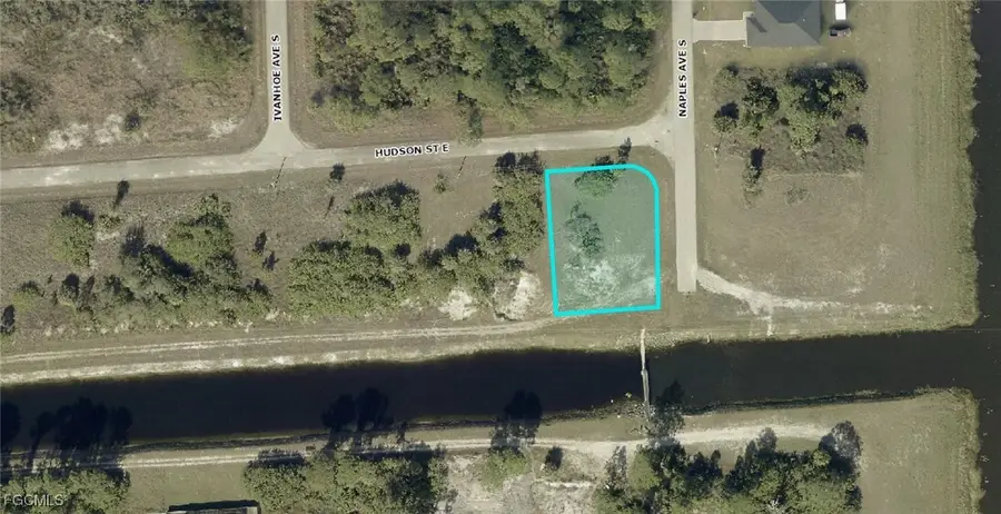 1252 Hudson Street E, Lehigh Acres, FL 33974 - Image #2