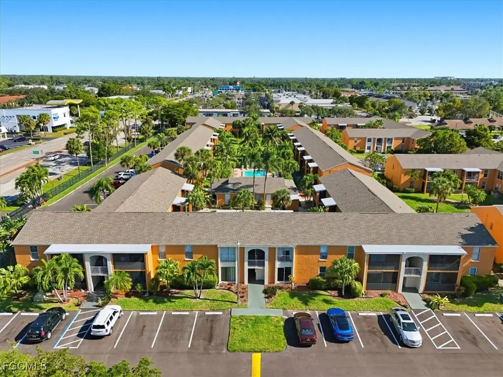 12660 Kenwood Lane #B, Fort Myers, FL 33907 - Image #1